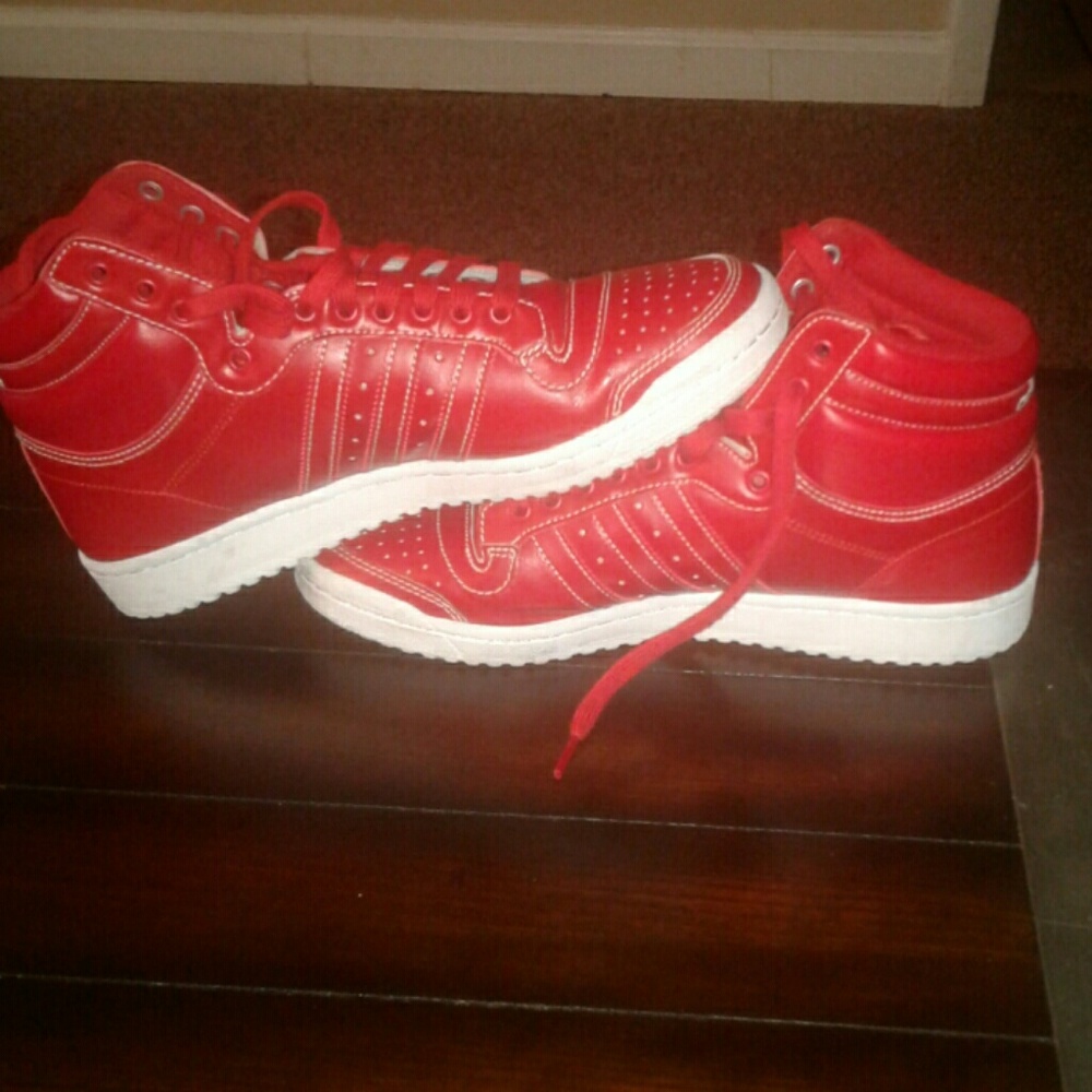 Top ten red